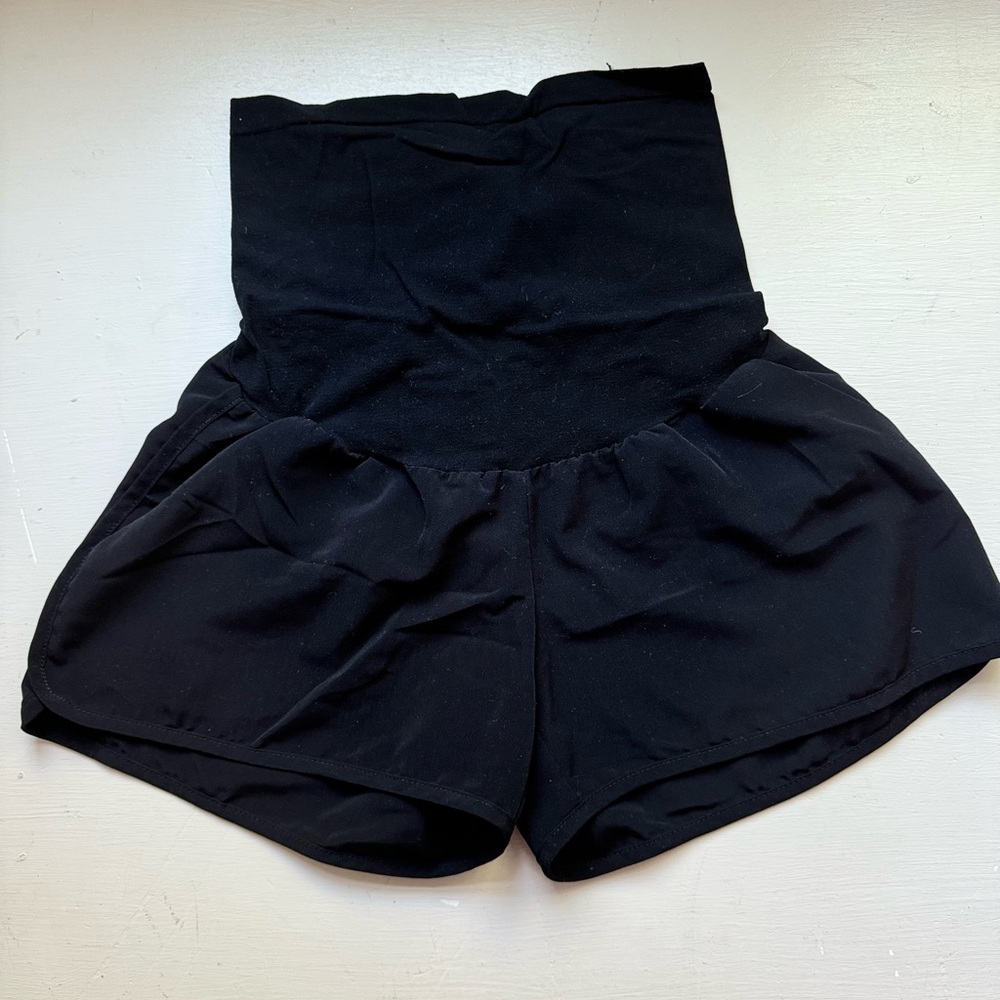 A Pea in The Pod Black Maternity Shorts